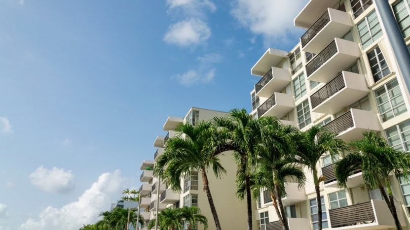 Buying a Condo in Florida: Costs, Financing & Rules