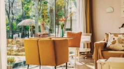 Picture of a Modern Residence showcasing the lving room.